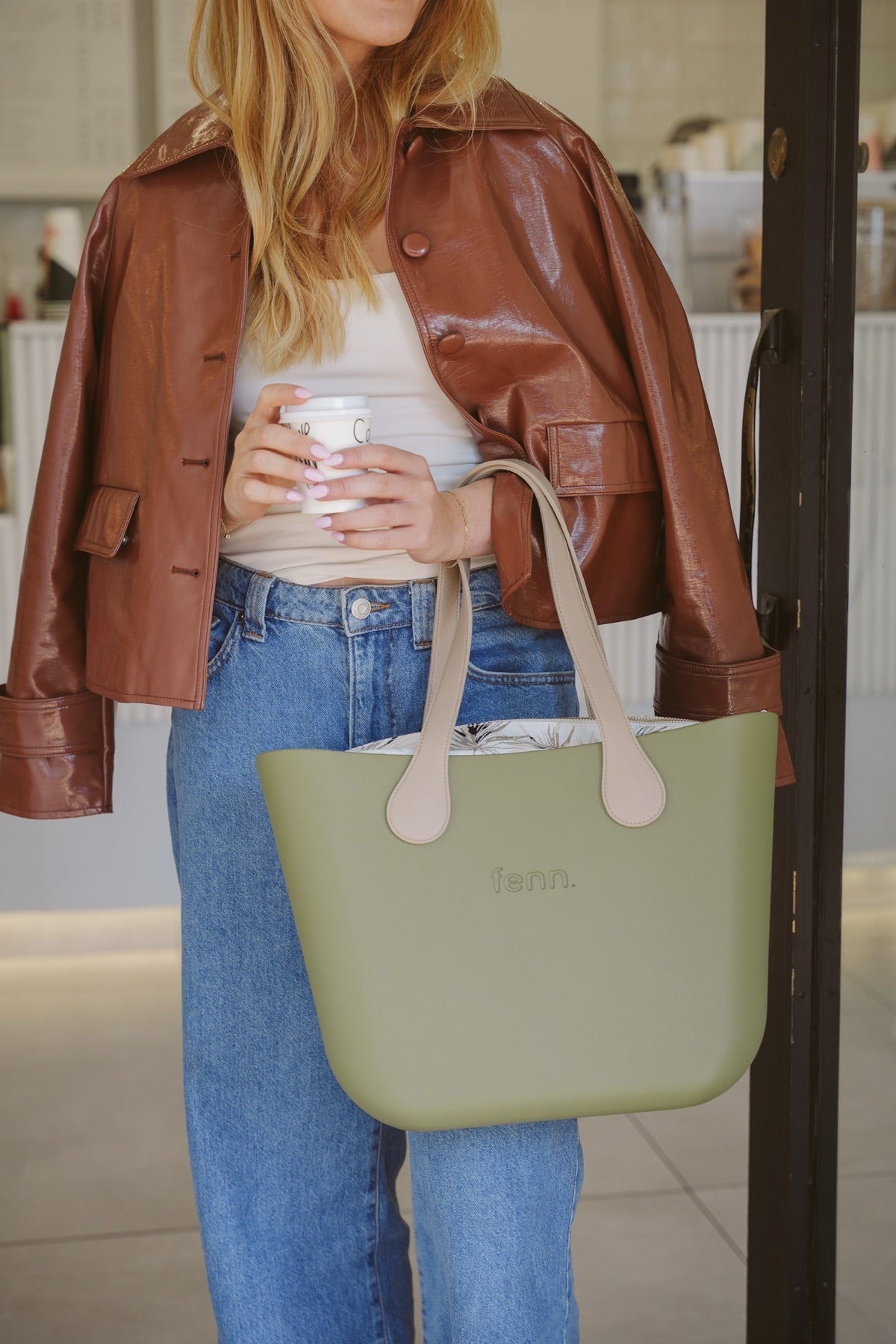 Woman carrying a watercress FENN Original